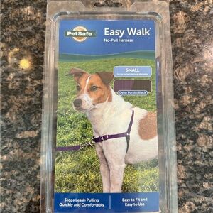 PetSafe Easy Walk No-Pull Harness - Deep Purple/Black